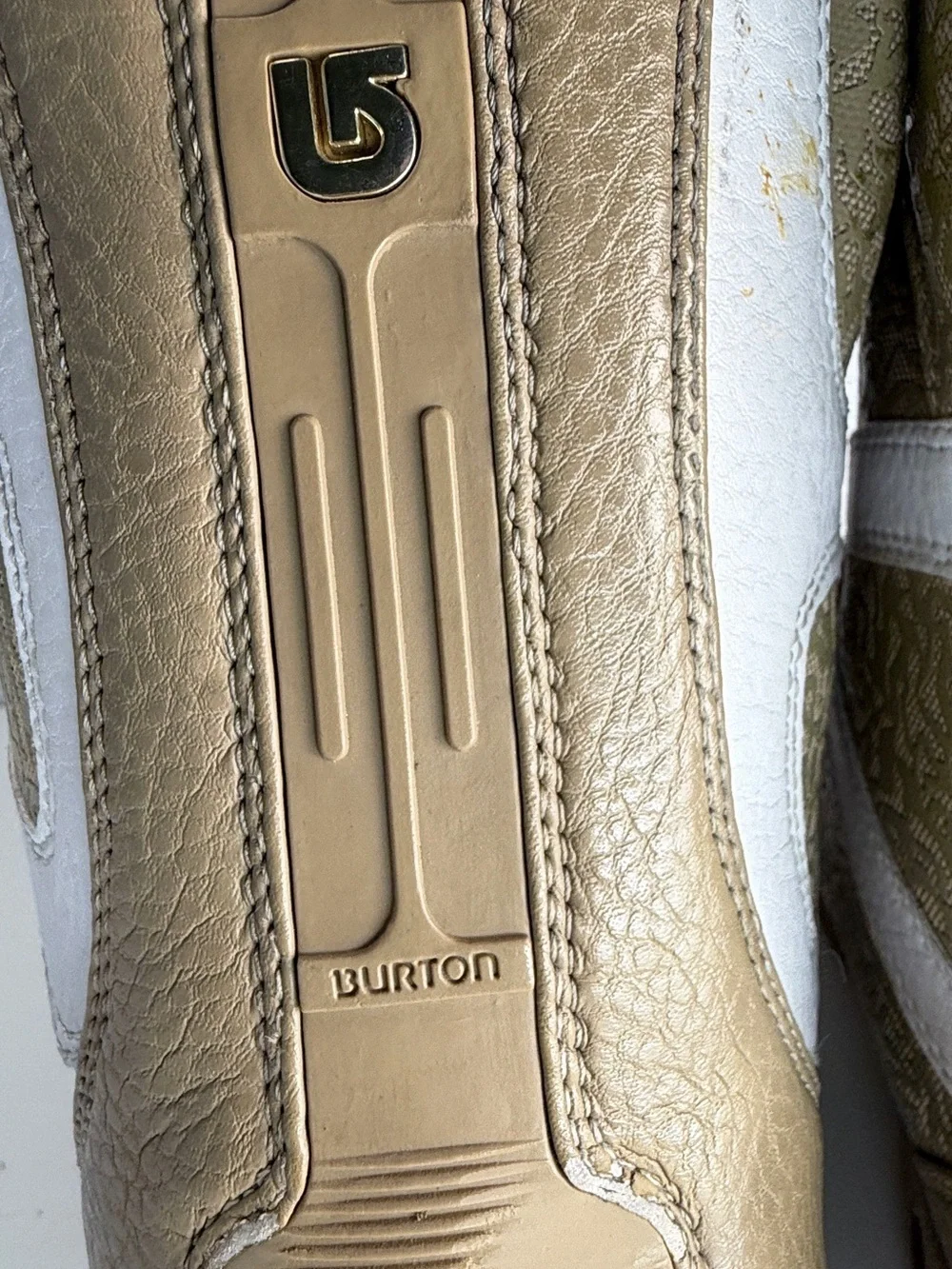 Burton ion snowboard